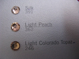 Swarovski Elements SS10 Light Peach