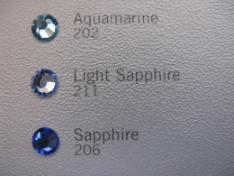 50   Swarovski Elements Strasssteine SS10 Sapphire