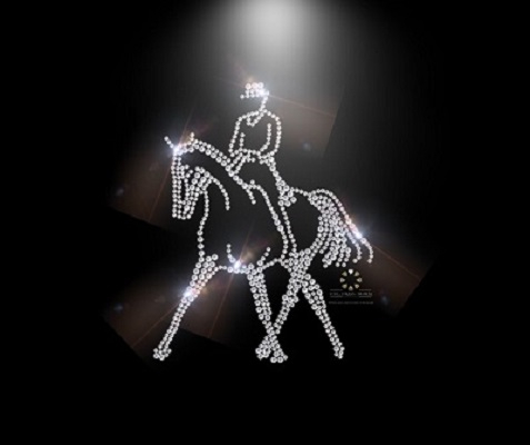 Hotfix Strass Bügelbild Pferd Reiter Dressur Traversale Crystal 110930 links Applikation
