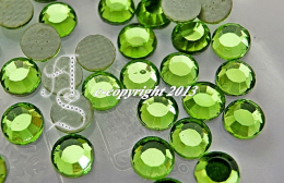 100 Hotfix Strasssteine SS 20 Light Peridot