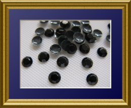 1440   Studs 2 mm Schwarz