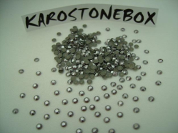 1440   Studs 2mm Black Diamond