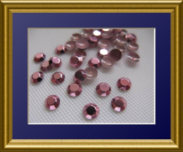 360   Chatonrosen 4 mm Rose