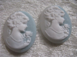 1 Gemme  Cameo 28x22 mm Hellblau/Weiss