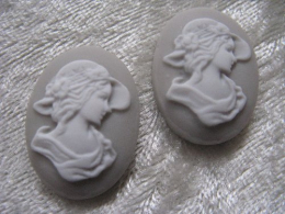 1 Gemme Cameo 25x18 mm Beige/Weiss