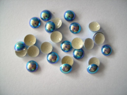 720   Dome Studs 3mm Blau AB Irisierend