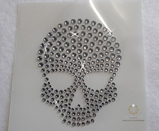 Strass Bügelbild Totenkopf Skull 120508 – kleine Applikation 8 x 6,5 cm