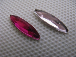 Acryl Strasssteine Ellipse Fuchsia 4x15 mm