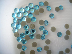 1440 Strasssteine SS 6 Light Aquamarin