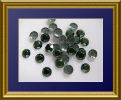 1440 Studs 2mm Grün