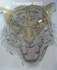 Strass Metallstuds Bügelbild Katze Tiger fauchend 2 120307