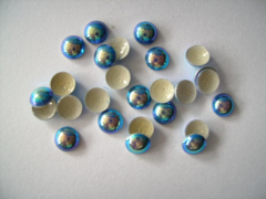 720 Dome Studs 3mm Blau AB Irisierend