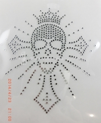 Bügelbild Strass Totenkopf mit Kreuz Jacke Biker 140205